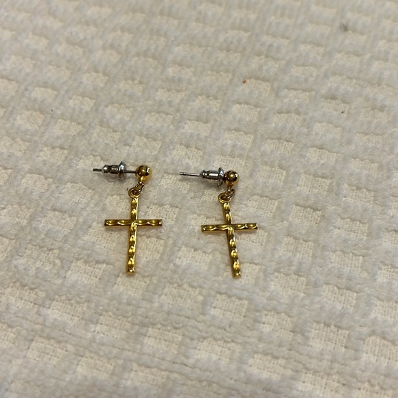 Beautiful Vintage Gold Cross Dangle Pierced Earrings - Picture 4 of 5